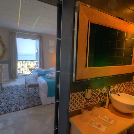 Hotel Grand Richelieu 3*