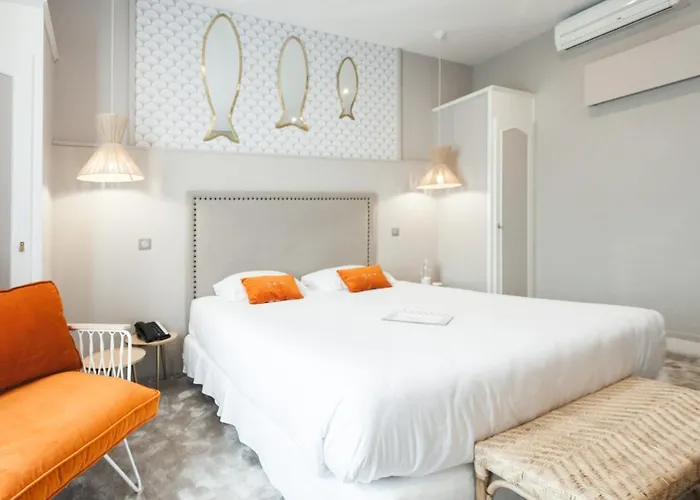 Grand Richelieu Hotel