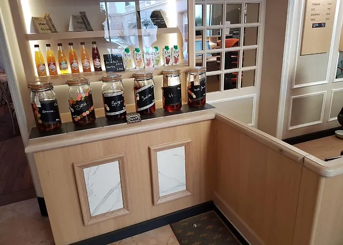 Grand Richelieu Hotel