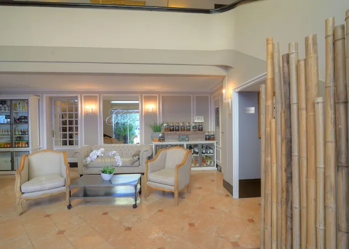 Grand Richelieu Отель